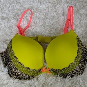 Victoria's Secret Very Sexy Push-up Bra 36D